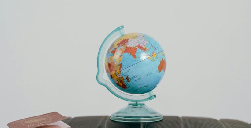 Демографската примка: Как застаряващото население на ЕС ще преформатира социалните модели до 2040 г. 