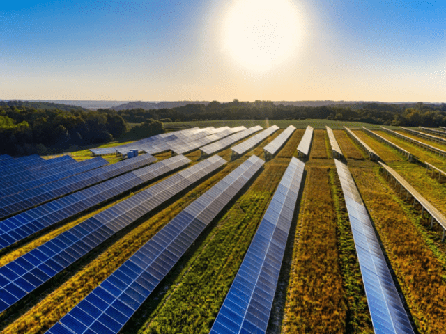 Фотоволтаични панели: Възможност за чиста и устойчива енергия -Технологии