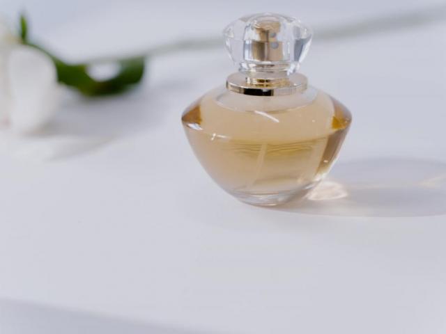Как парфюмът ви да издържа максимално дълго време? Lyfestyle