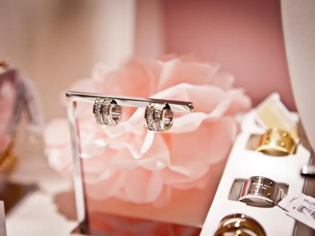 Сребърни бижута с камъни - достойна алтернатива на златото -Мода Сребърни бижута с камъни - достойна алтернатива на златото -Мода